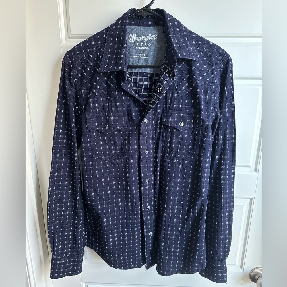 NWOT Men’s Wrangler Retro Premium Long Sleeve Pearl Snap Shirt